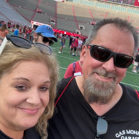 Meet your Posher, Cris - Picture 7 of 8